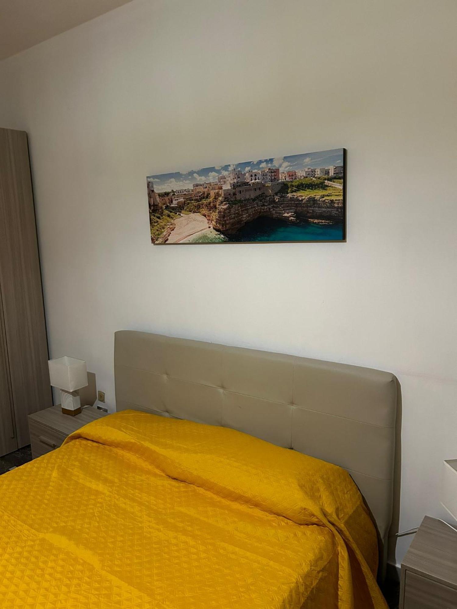 Matthias Central Rooms And Accomodation Bari Exteriör bild